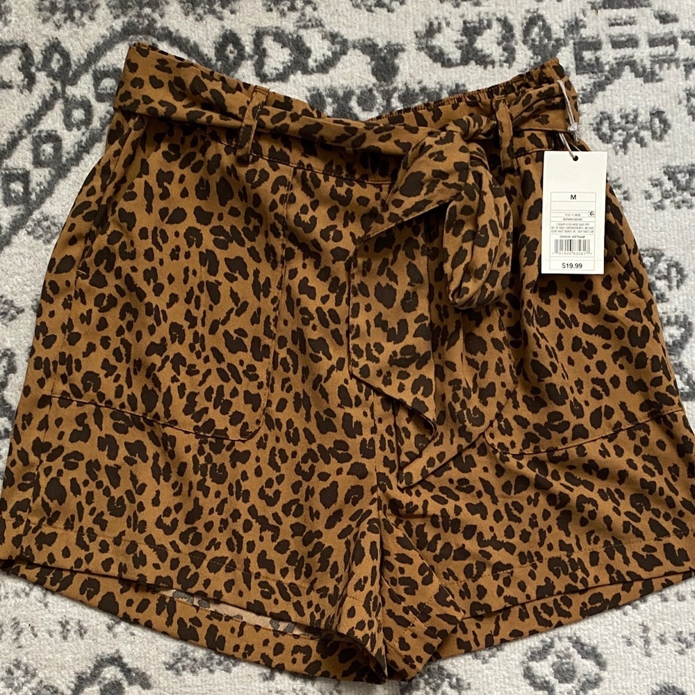 A NEW DAY Brown Leopard High Waist Women's Shorts NWT